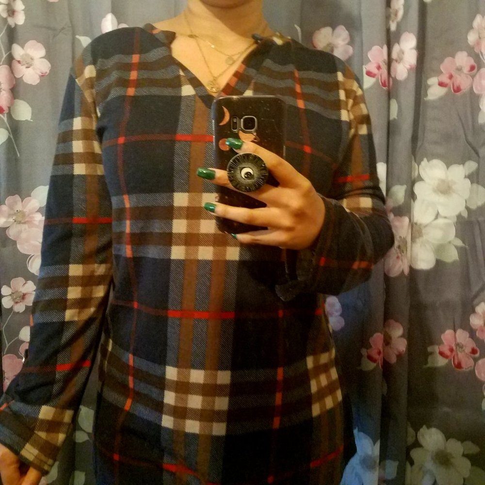 LAST CHANCE! WinWin Plaid Tunic Shirt